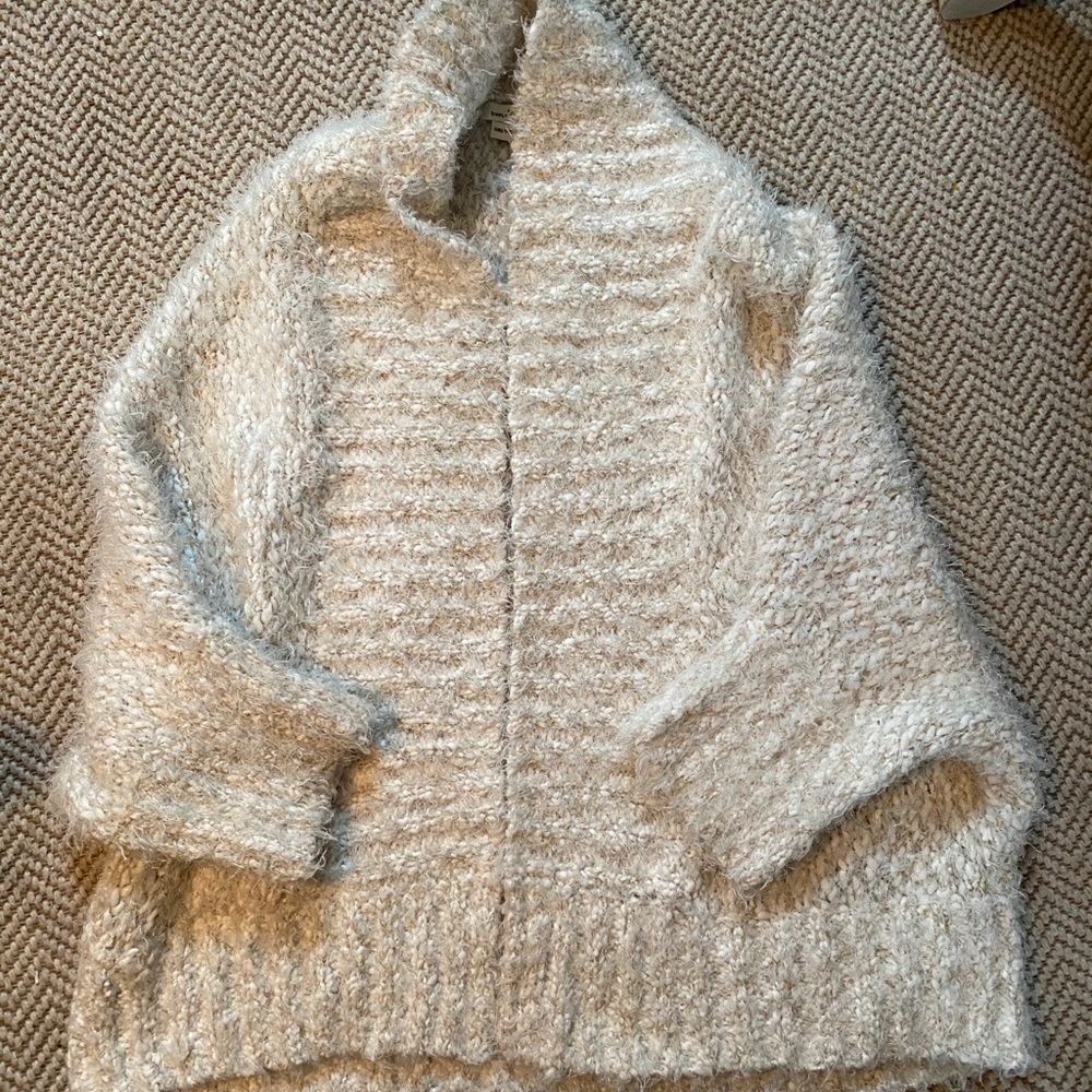 Women’s batwing cardigan